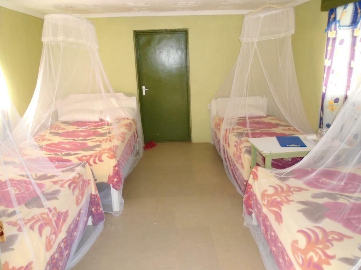 Rhino Tourist Camp Hotel Ololaimutiek Exterior photo